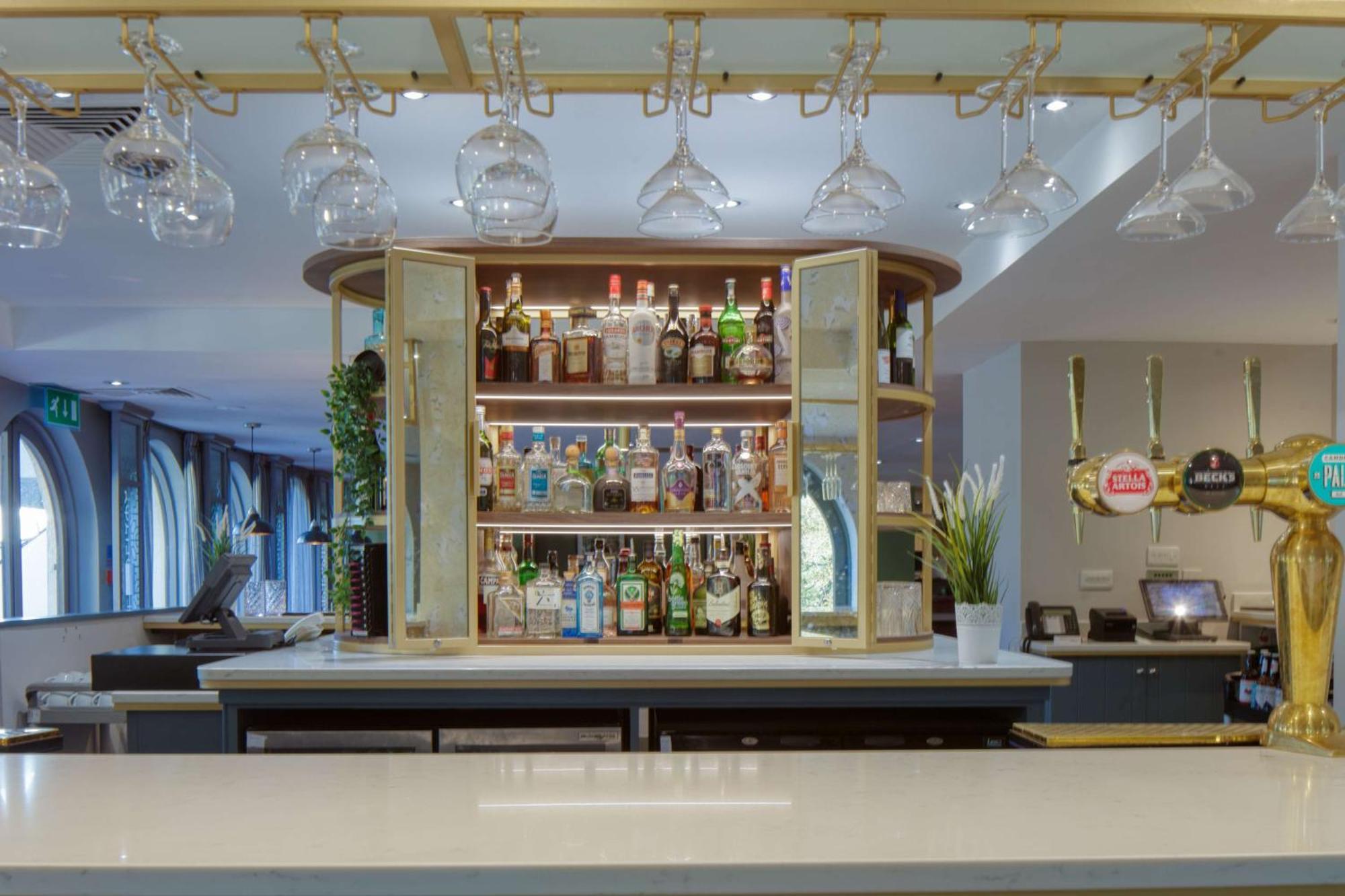 Hotel Hilton Cobham Cobham  Zewnętrze zdjęcie