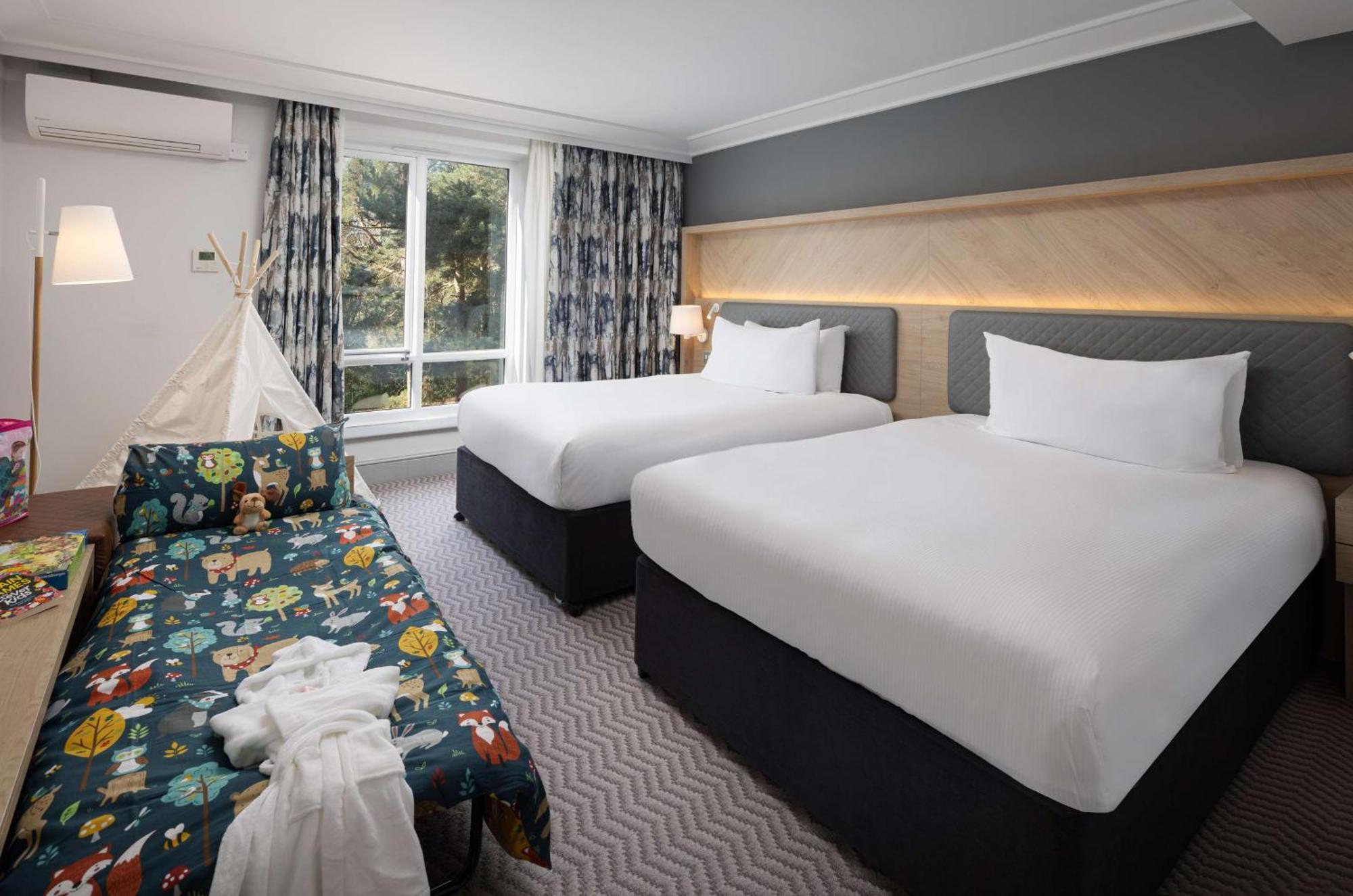 Hotel Hilton Cobham Cobham  Zewnętrze zdjęcie